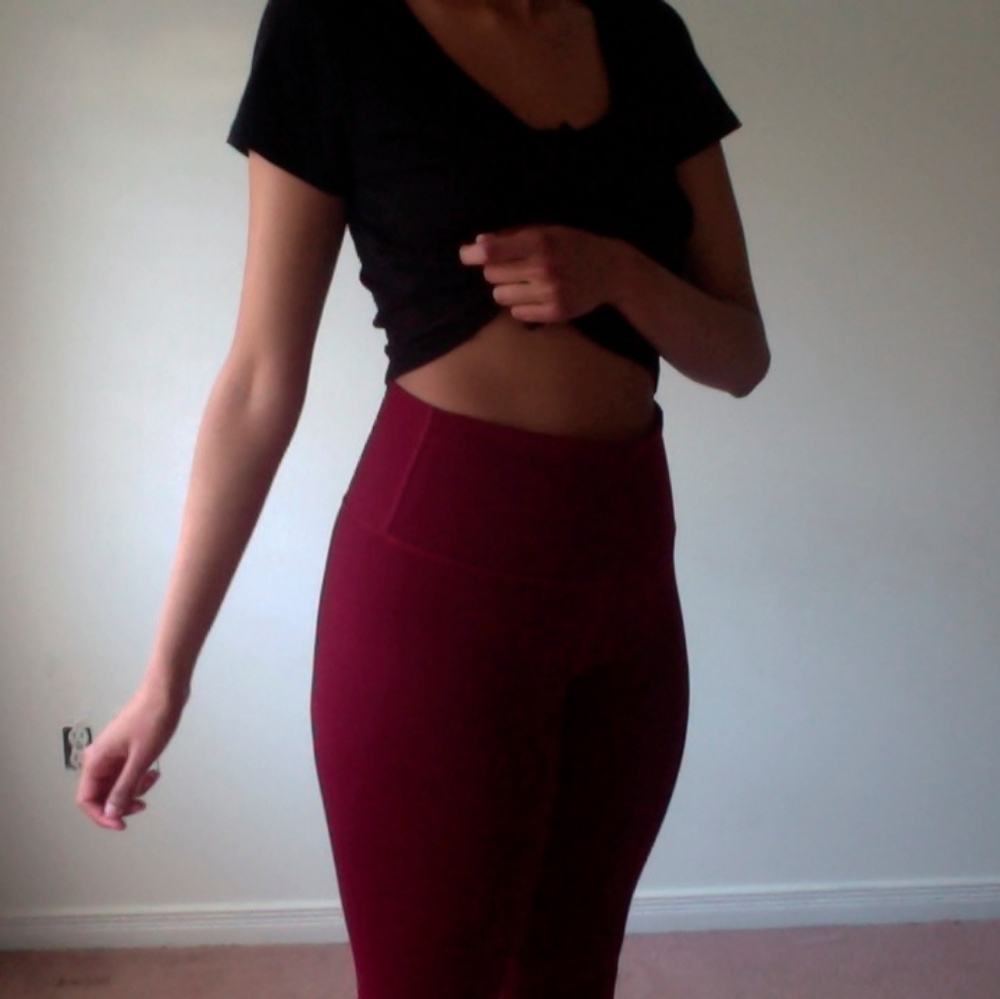 NWOT Lululemon Red Wunder Under High Rise Leggings